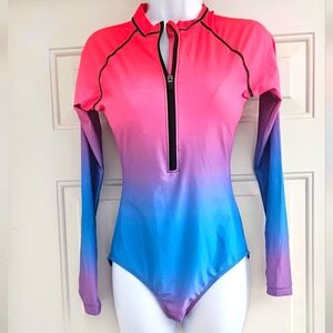Graduating Color Longsleeve Swimsuit